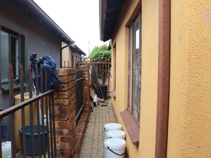 A home for start up family - Photo 3