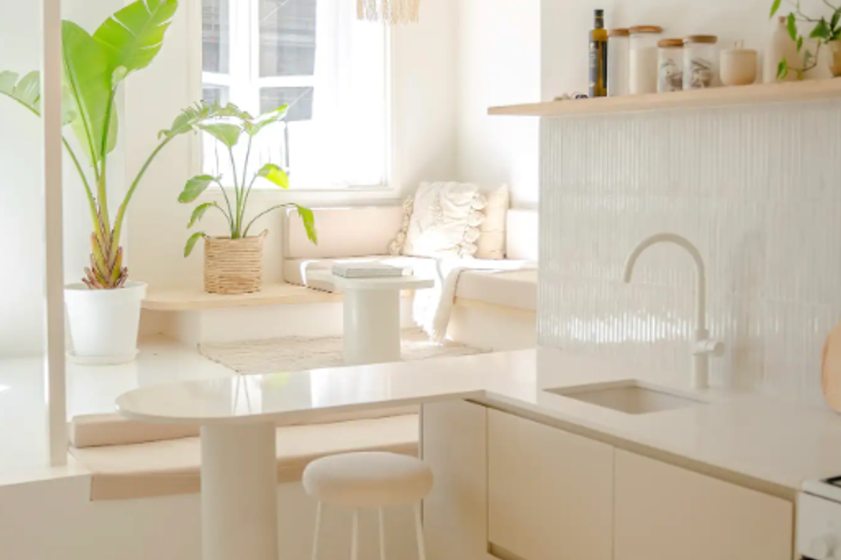 Turnkey Airbnb Investment in Iconic City Centre Building - Photo 4