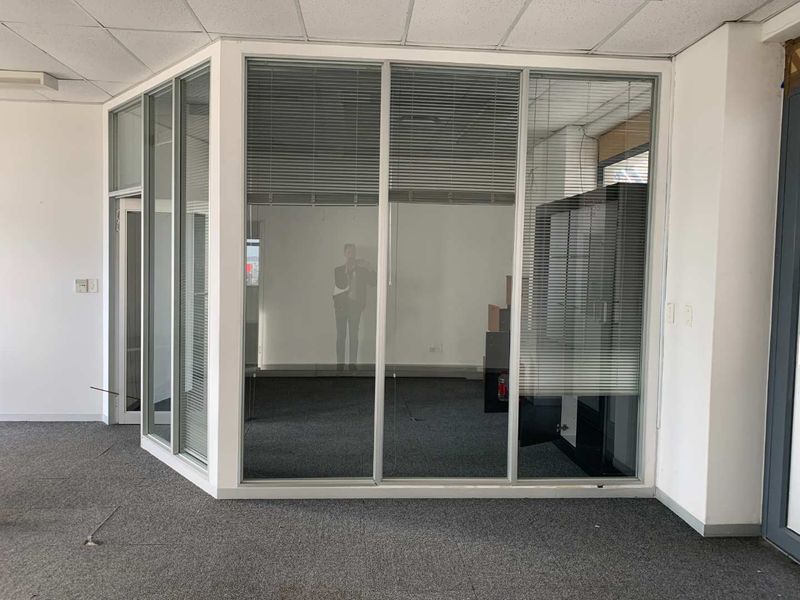Prime Office Space in Sable Square Centre - Photo 6