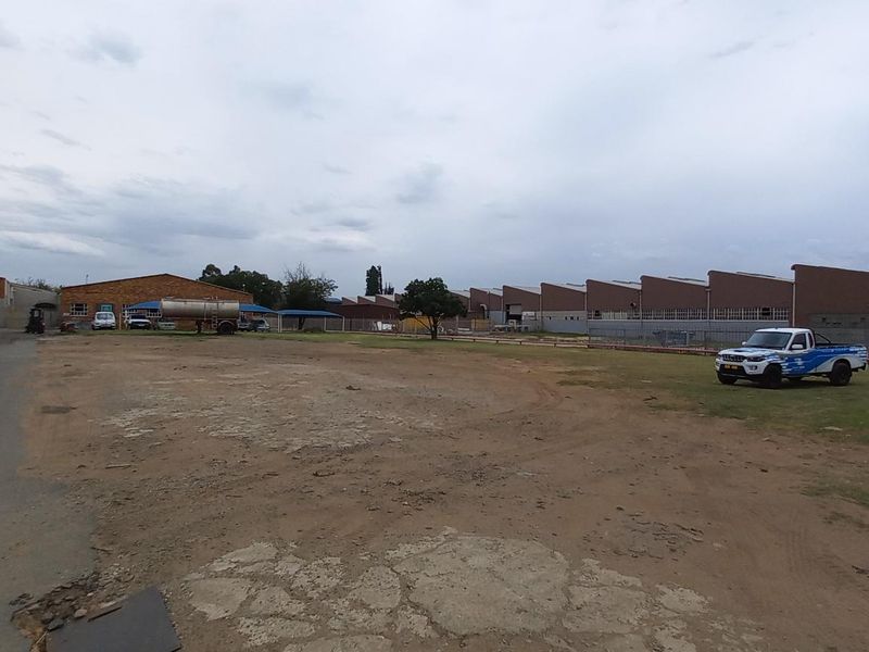 Multi-Tenanted Industrial Park For Sale | Anderbolt | R73,440,000 - Photo 5