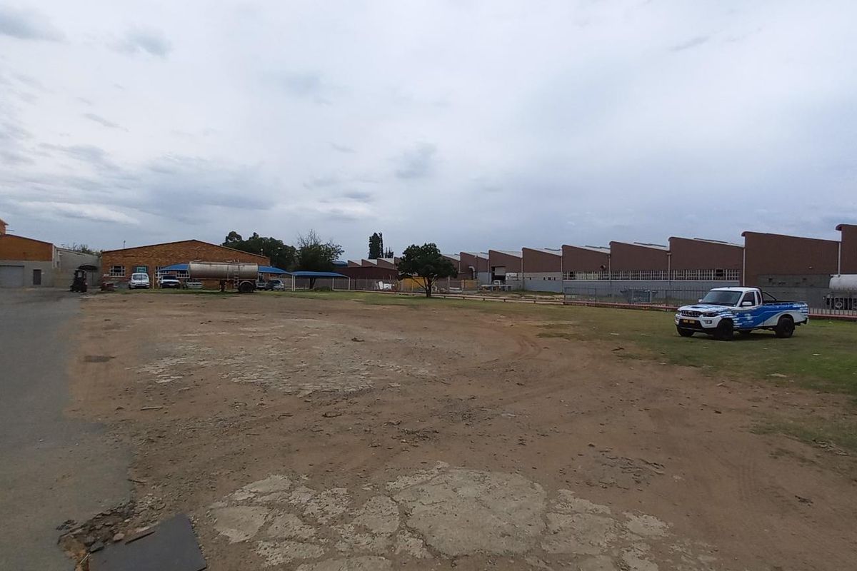 Multi-Tenanted Industrial Park For Sale | Anderbolt | R73,440,000 - Photo 5