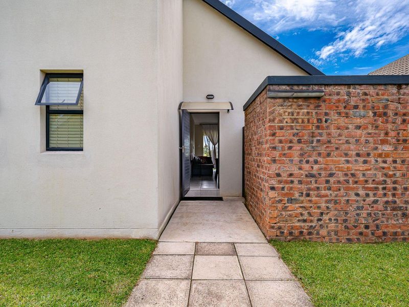 A perfect Blend of Security & Beauty – 3-Bedroom Free-Standing Home - Photo 2