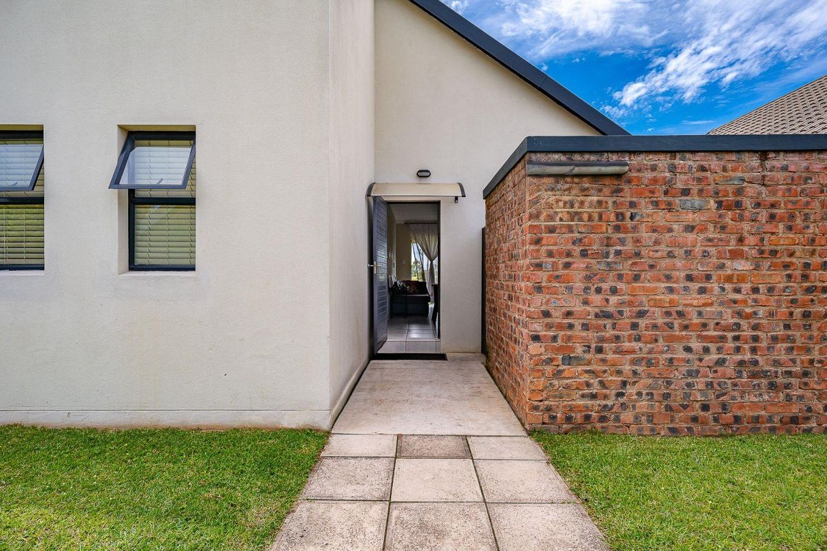 A perfect Blend of Security & Beauty – 3-Bedroom Free-Standing Home - Photo 2