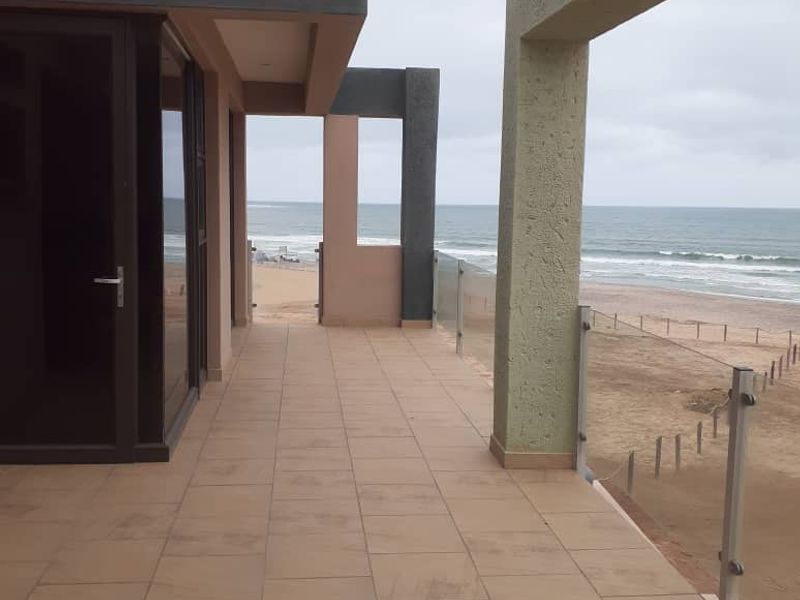 Gorgeous Seafront House for Sale in Henties Bay - South Dune – Namibia - Photo 8