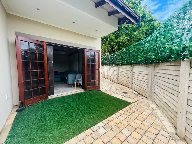 Hendra - Corner Unit Gem! Modern 3-Bed Simplex with Great Flow & Outdoor Living - Photo 8