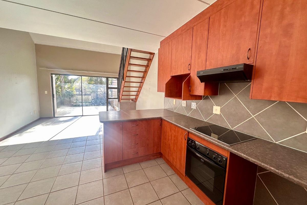 2 bed 2 bath loft townhouse - Photo 3