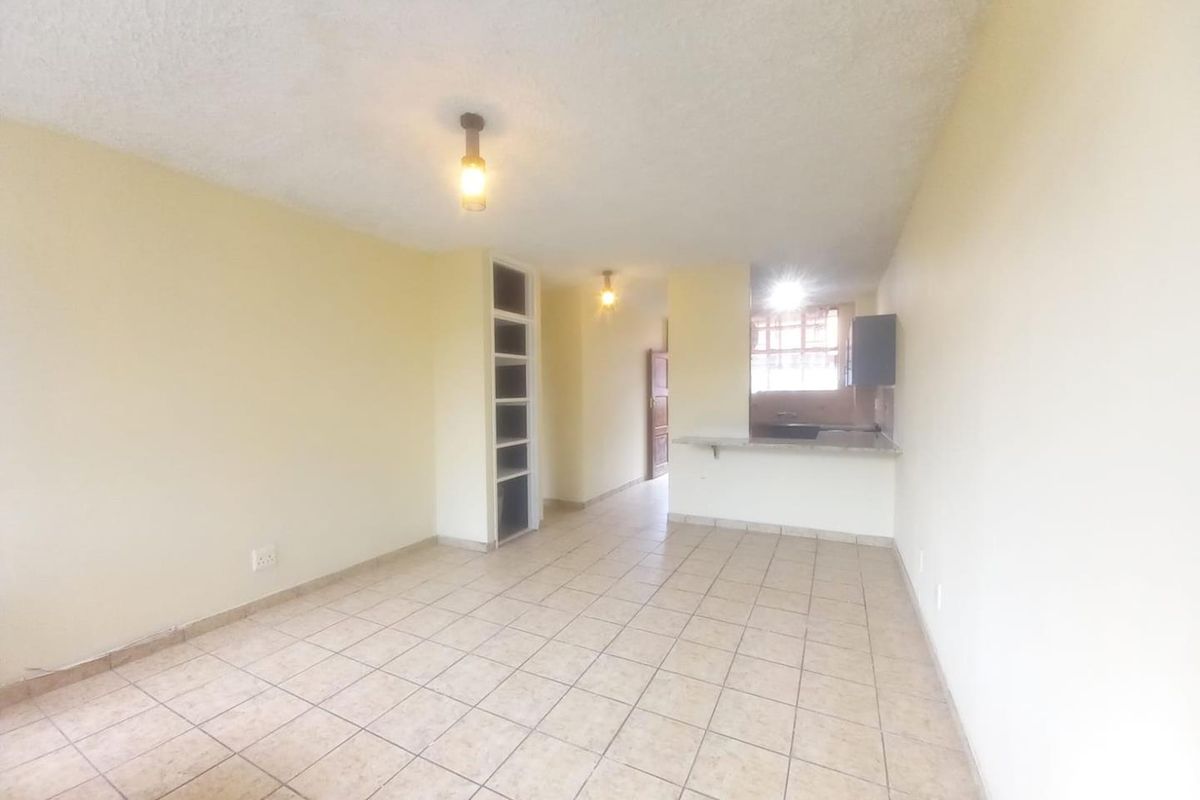 **Spacious 2 Bedroom Apartment for Rent** - Photo 5