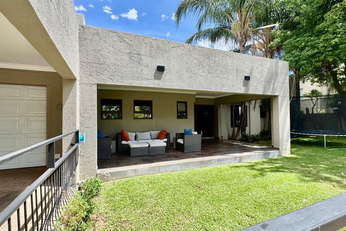 Discover Comfort & Style at Windhoek Country Club Estate - Photo 2