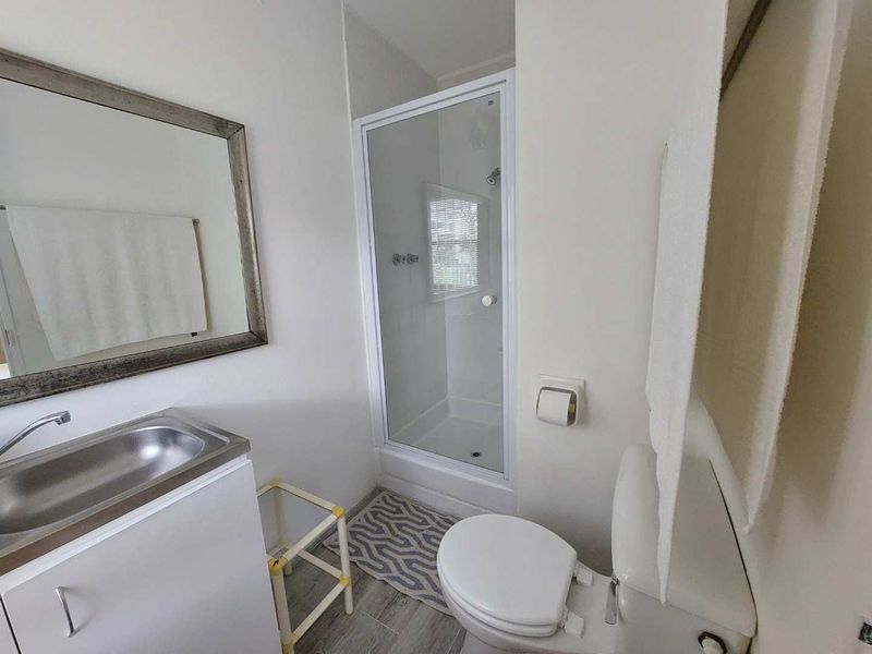 1 Bedroom Bachelor Pad In Newlands - Photo 5