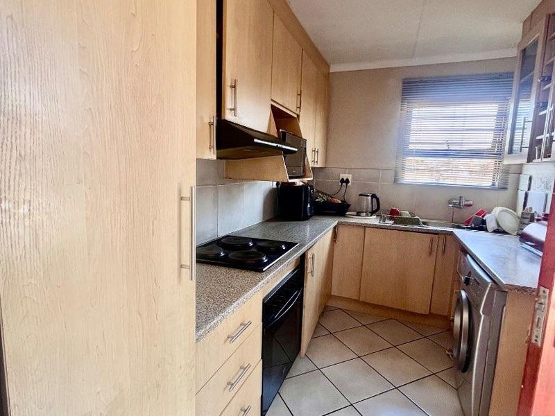 3 Bedroom for Sale at Alliance - Photo 5