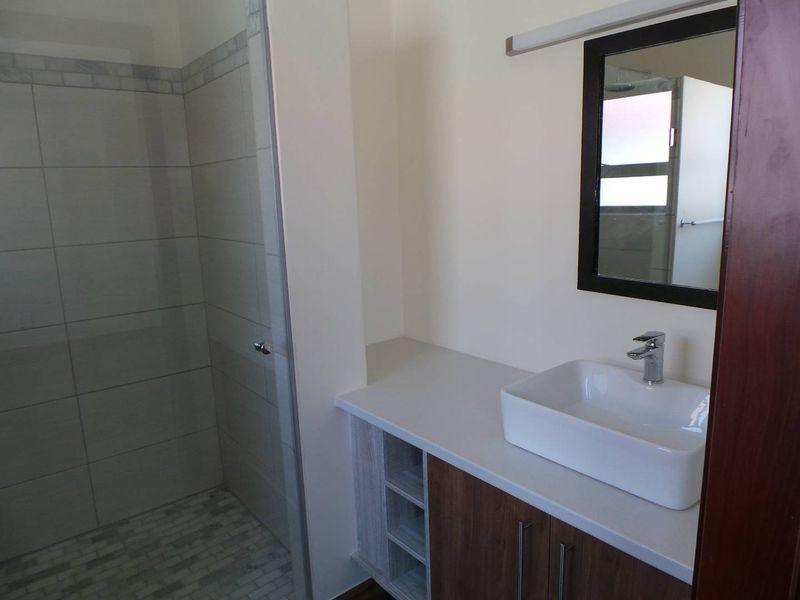 Flat Complex offering 6 Duplex 4 bedroom Town Houses good neighbourhood - Photo 10