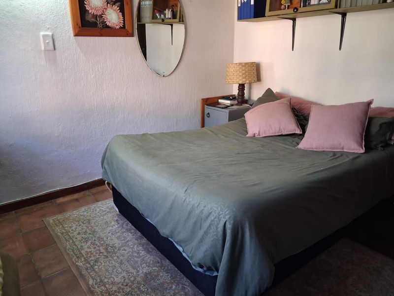 Three-bedroom sectional title in Hoogland estate for sale. - Photo 8