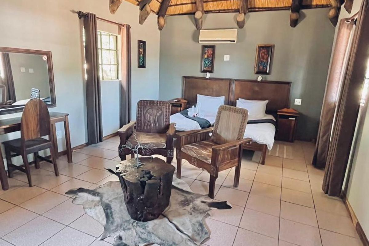 Hotel & casino for sale - rundu - Photo 2