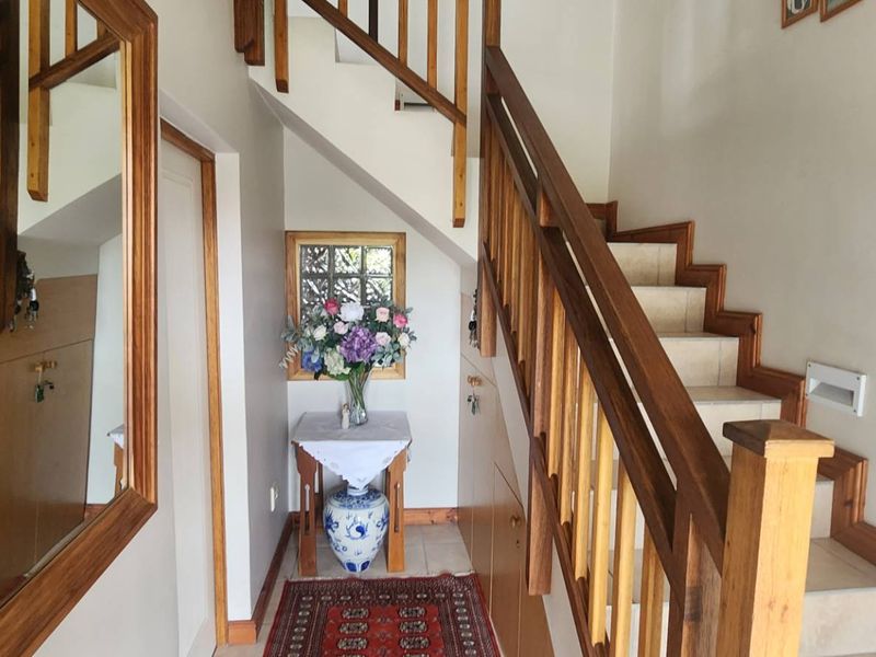 CONVENIENT POSITION- IMMACULATE CONDITION - Photo 4