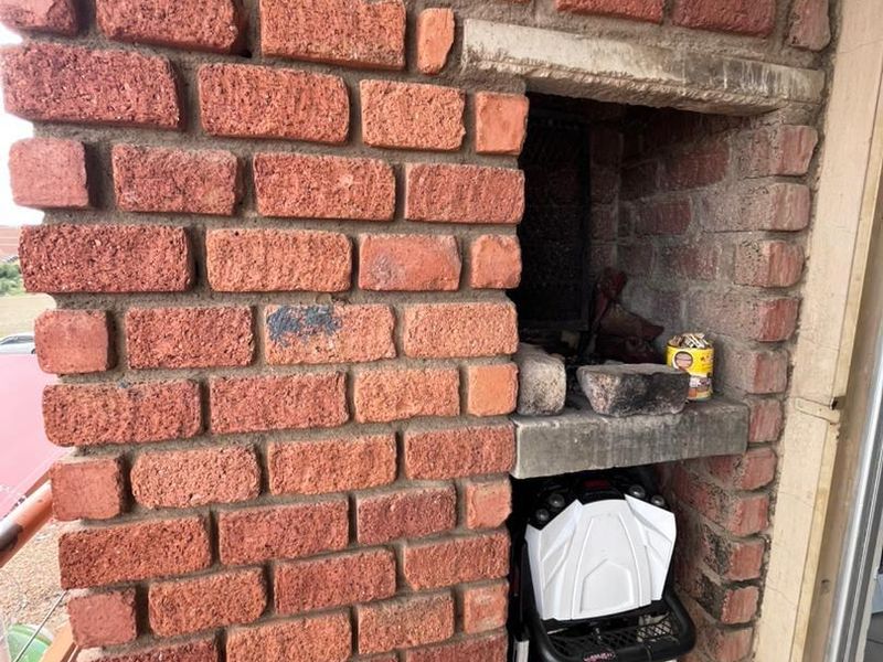 Apartment for sale in Otjomuise/ Bacardi court - Photo 2