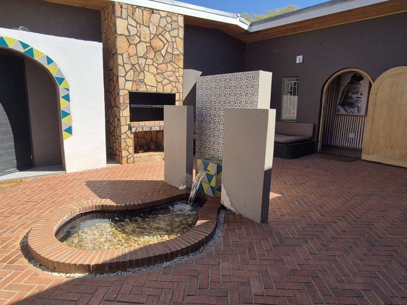 FOR SALE - UNBEATABLE LOCATION & MASSIVE ERF IN WINDHOEK LUXURY HILL! - Photo 1