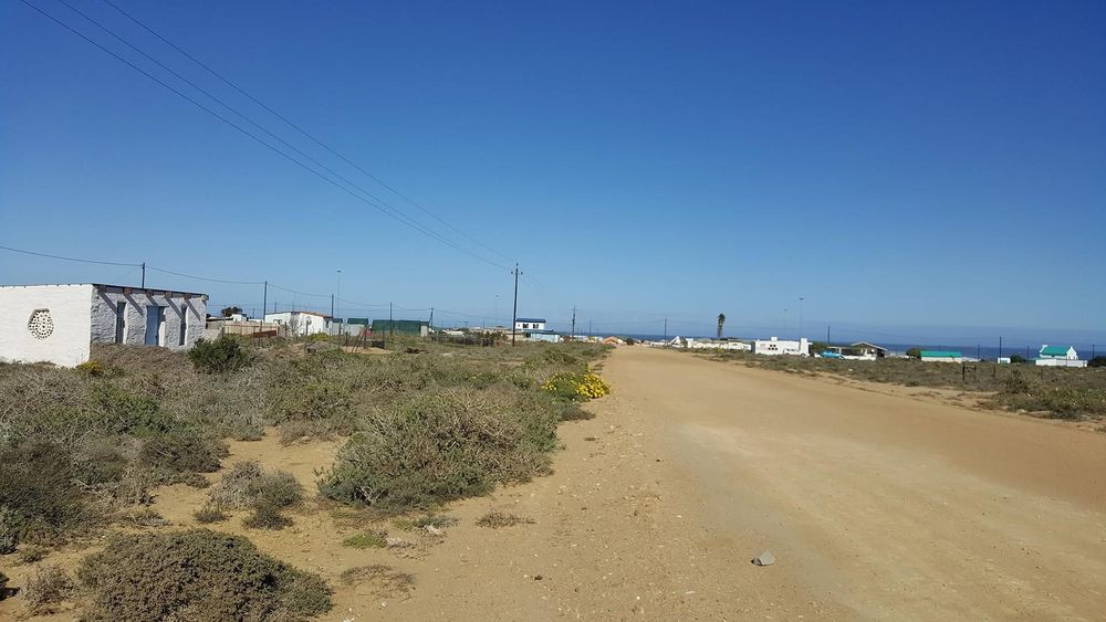 View of the property with Seemeeu Str to the left