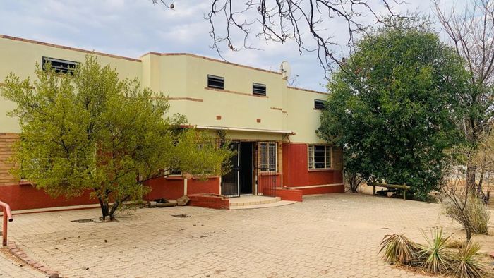 Property #2562627, House For Sale in Otjiwarongo Central