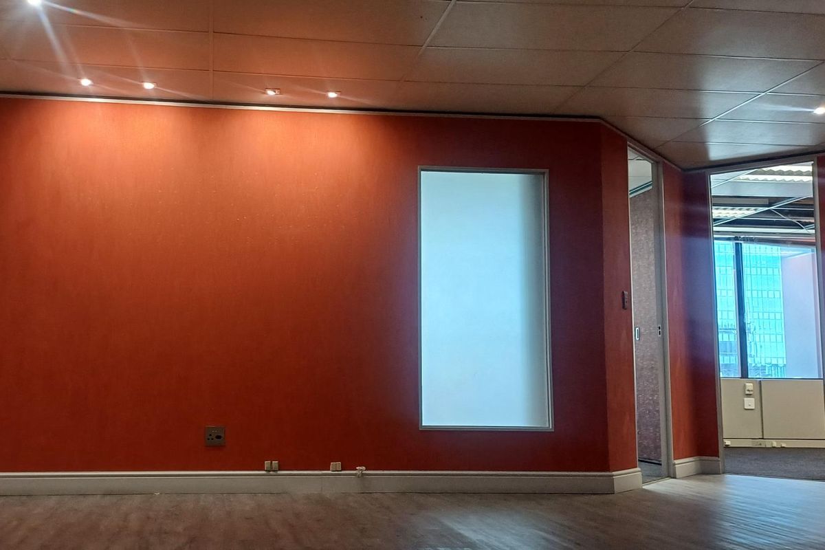 Prime Office Space Available in Cape Town's Financial Hub - Photo 4