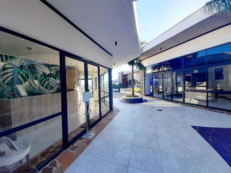 Modern 3 bedroom to let - Photo 3