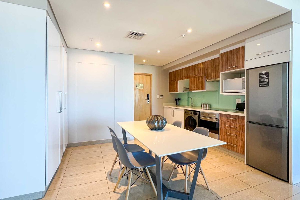 2 BEDROOM I 2 BATHROOM APARTMENT - Photo 4