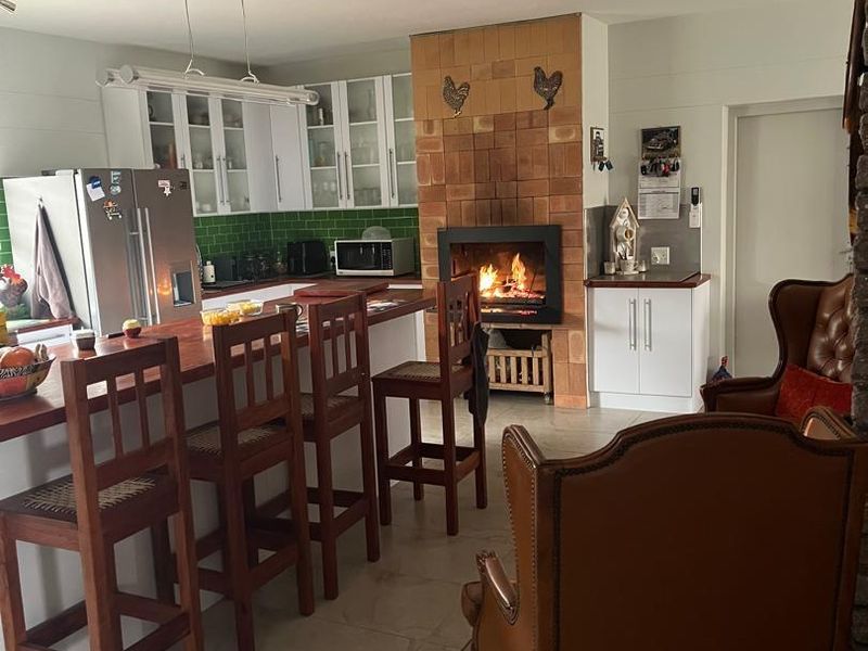 Must have spacious, well-built seaview family house in Sun Bay, Henties Bay - Photo 4
