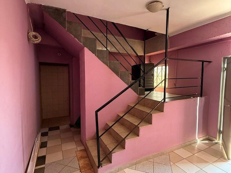 FOR SALE:4 bedrooms double story house plus 4 rental rooms for sale in Mondesa, Swakopmund , Selling price N$1270,000 cost included. Perfect for investment. - Photo 3