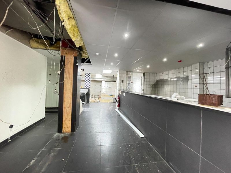 336m2 of Prime Restaurant / Retail Space To Let – Heart of Umhlanga Village - Photo 8