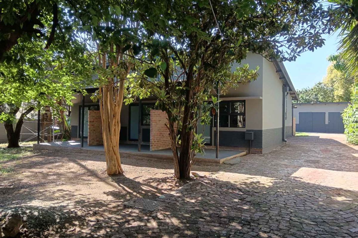 BACHELOR APARTMENT - Photo 3