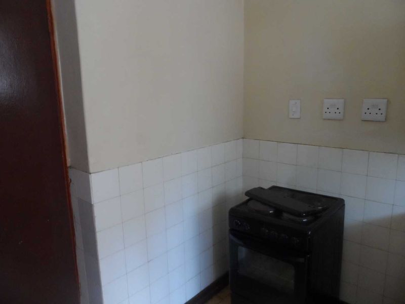 2.5 BEDROOM FLAT TO RENT IN SUNNYSIDE - Photo 5