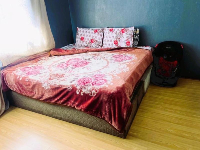 2-Bedroom First-Floor Apartment in Whitney Gardens - Photo 6