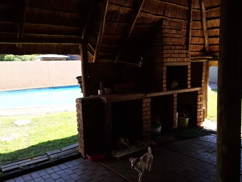 Pet Friendly Cottage with Pool and Lapa - Photo 3