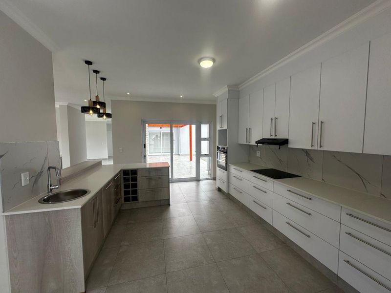 Beautiful House For Sale - Swakopmund - Photo 5