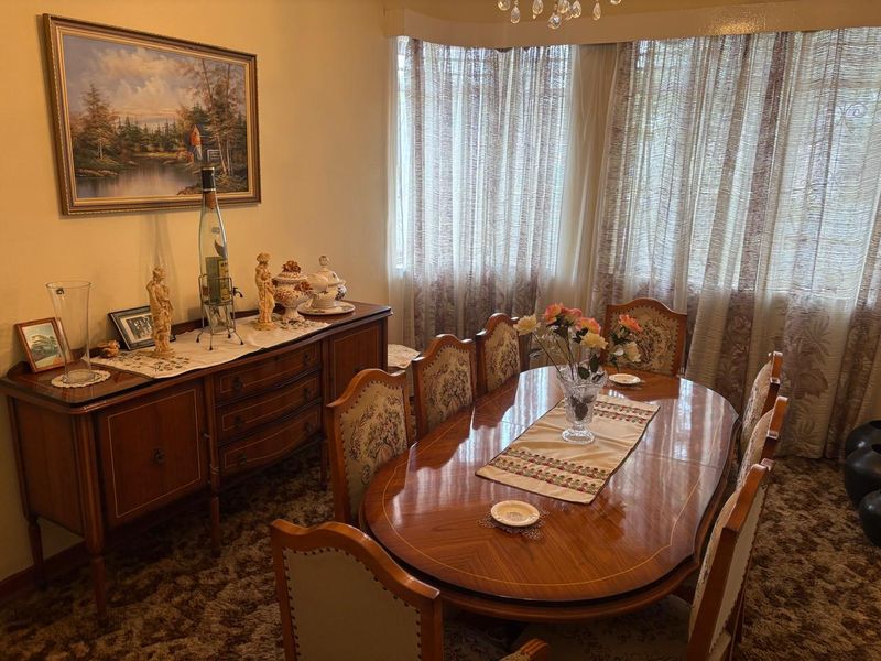 Secure suburban living - Photo 3