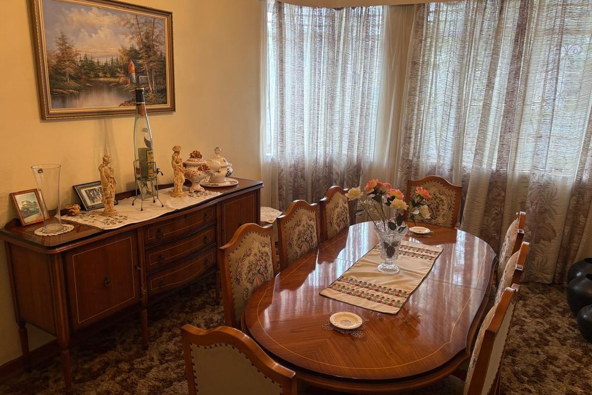 Secure suburban living - Photo 3