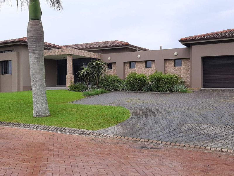 Beautiful Home For Sale in Palm Lakes Estate - Photo 2