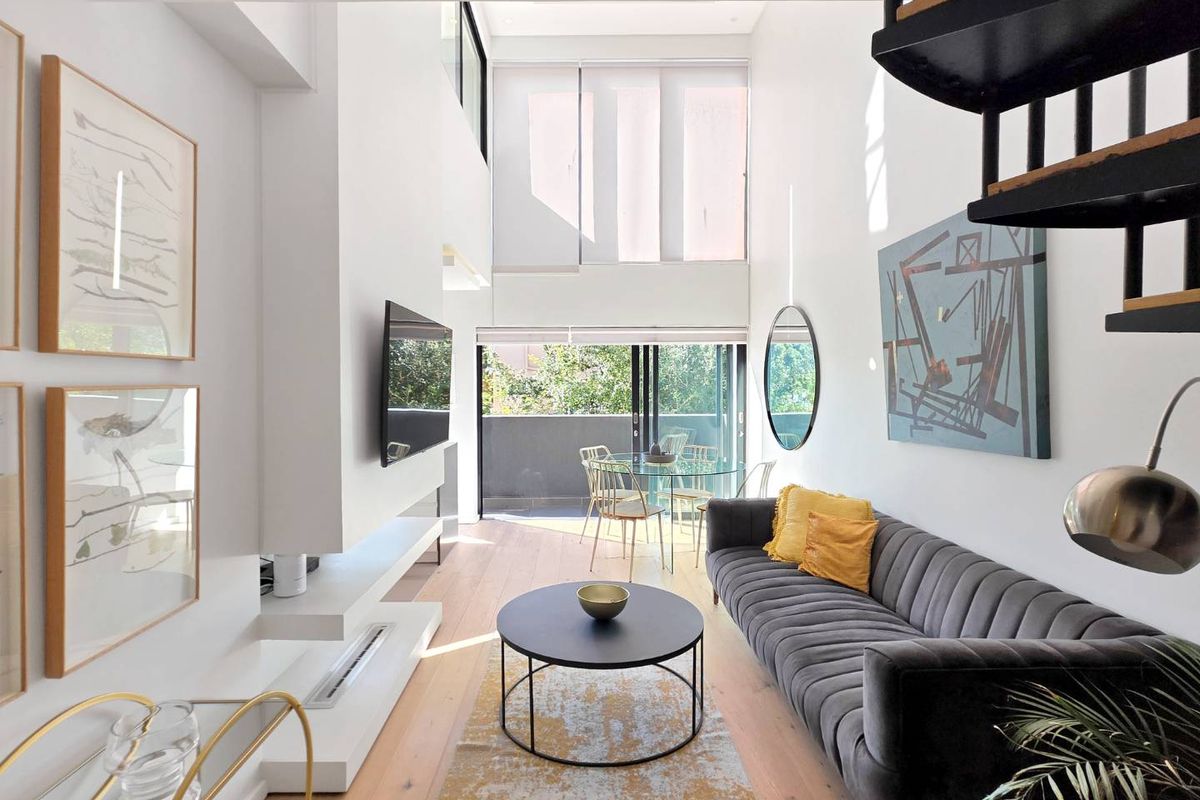 Location, Lifestyle, Convenient - Photo 3