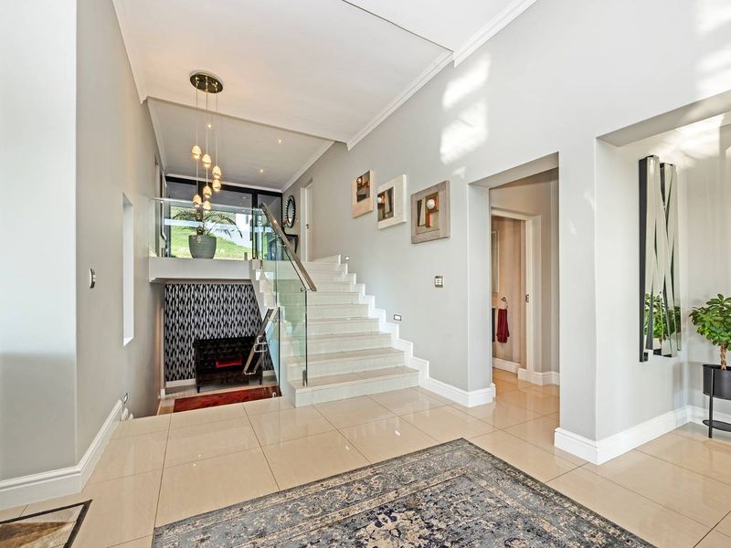 Baronetcy’s Ultimate Masterpiece – Live the Views You’ve Only Imagined - Photo 3