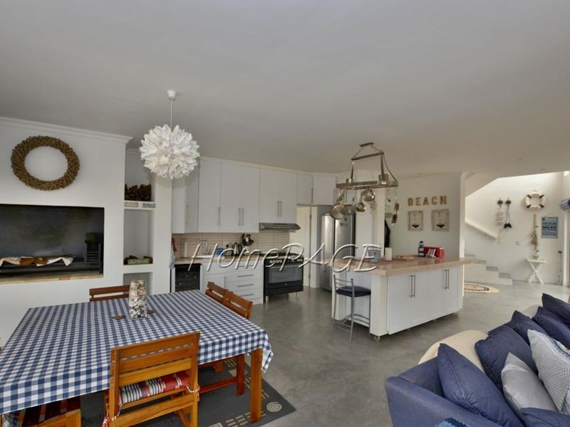 Ext 10, Henties Bay:  Stunning 3 Bedr Beachfront Beauty is for Sale - Photo 7