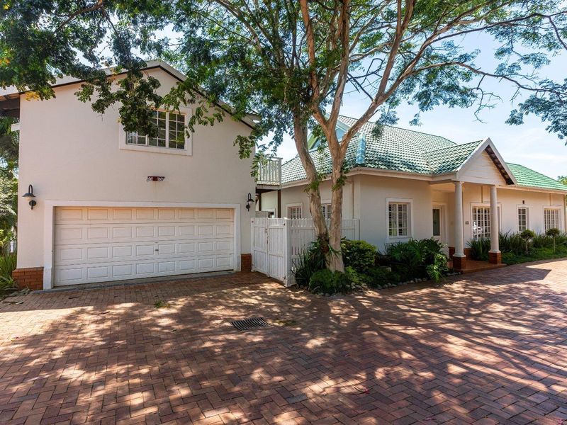 Immaculate 4 Bedroom Family Home - Photo 2