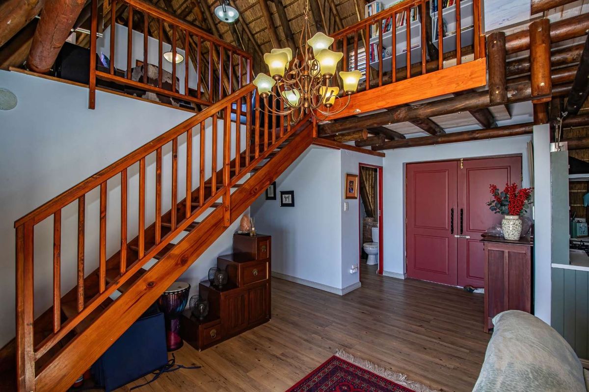 EXCLUSIVE COASTAL RETREAT - Photo 5