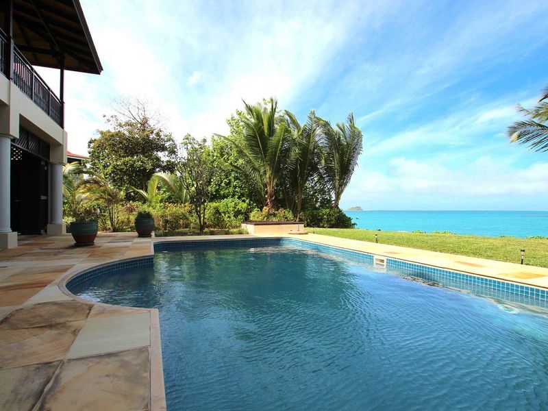 EXCEPTIONAL FRONT FACING OCEAN VILLA - Photo 4