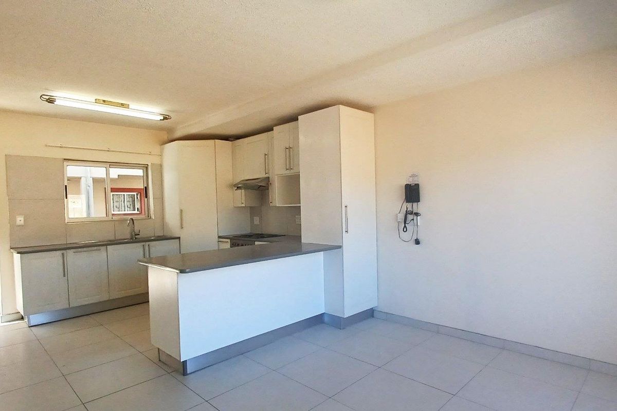 RETIREMENT VILLAGE - One Bedroom Apartment N$1 150 000million - Photo 4