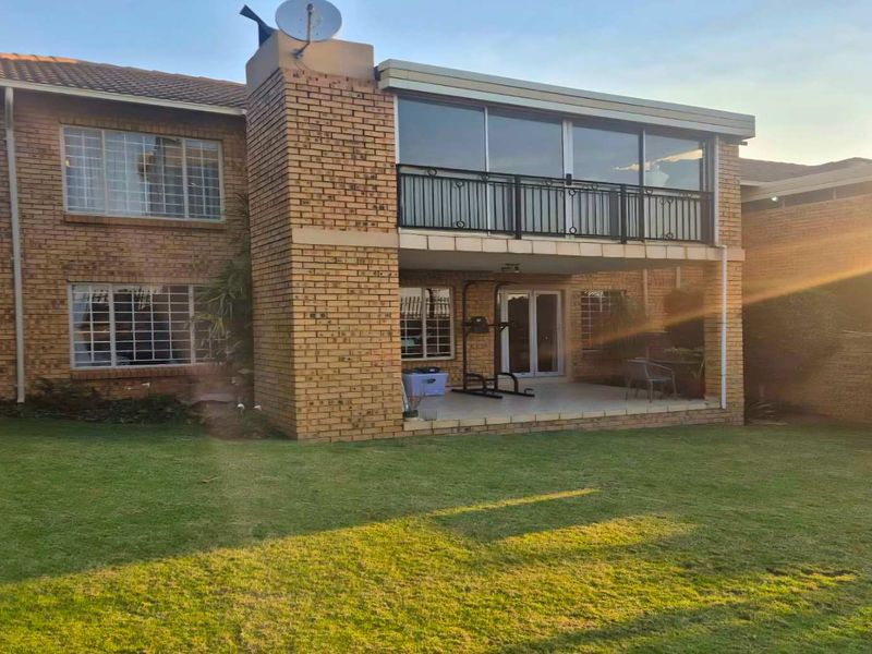 Modern Ground-Floor Townhouse in The Wilds Lifestyle Estate - Photo 1