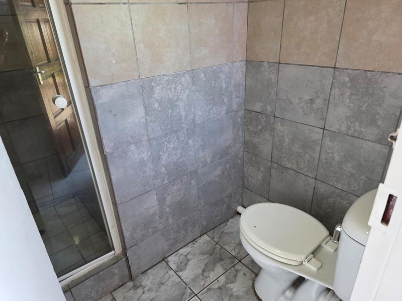 Lucrative student accomodation close to UFS - Photo 7