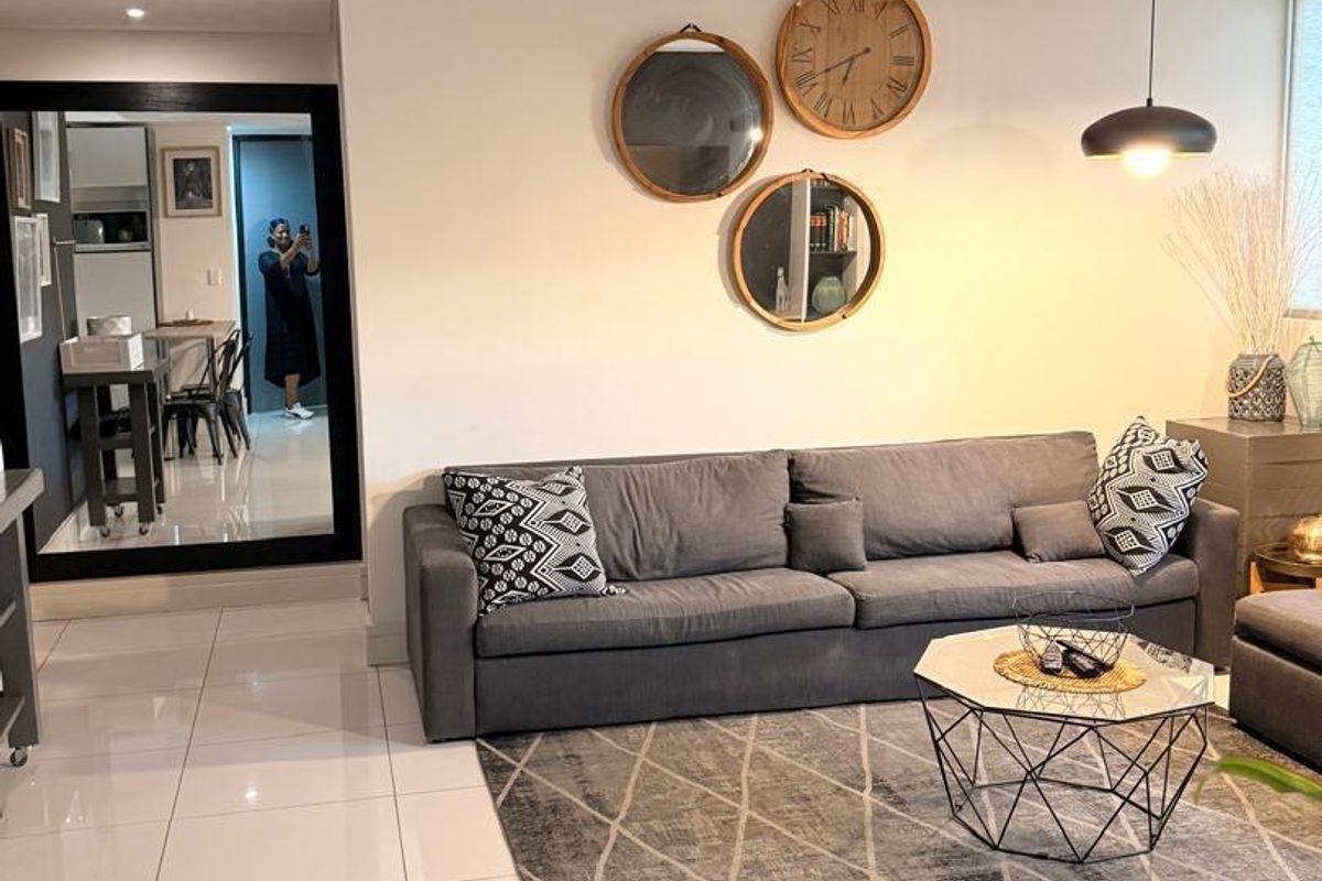 Fully Furnish 3 bedroom apartment - Photo 4