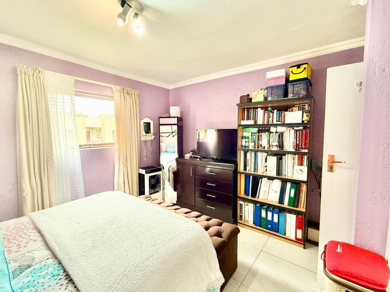 Townhouse For Sale in New Market, Alberton - Photo 10