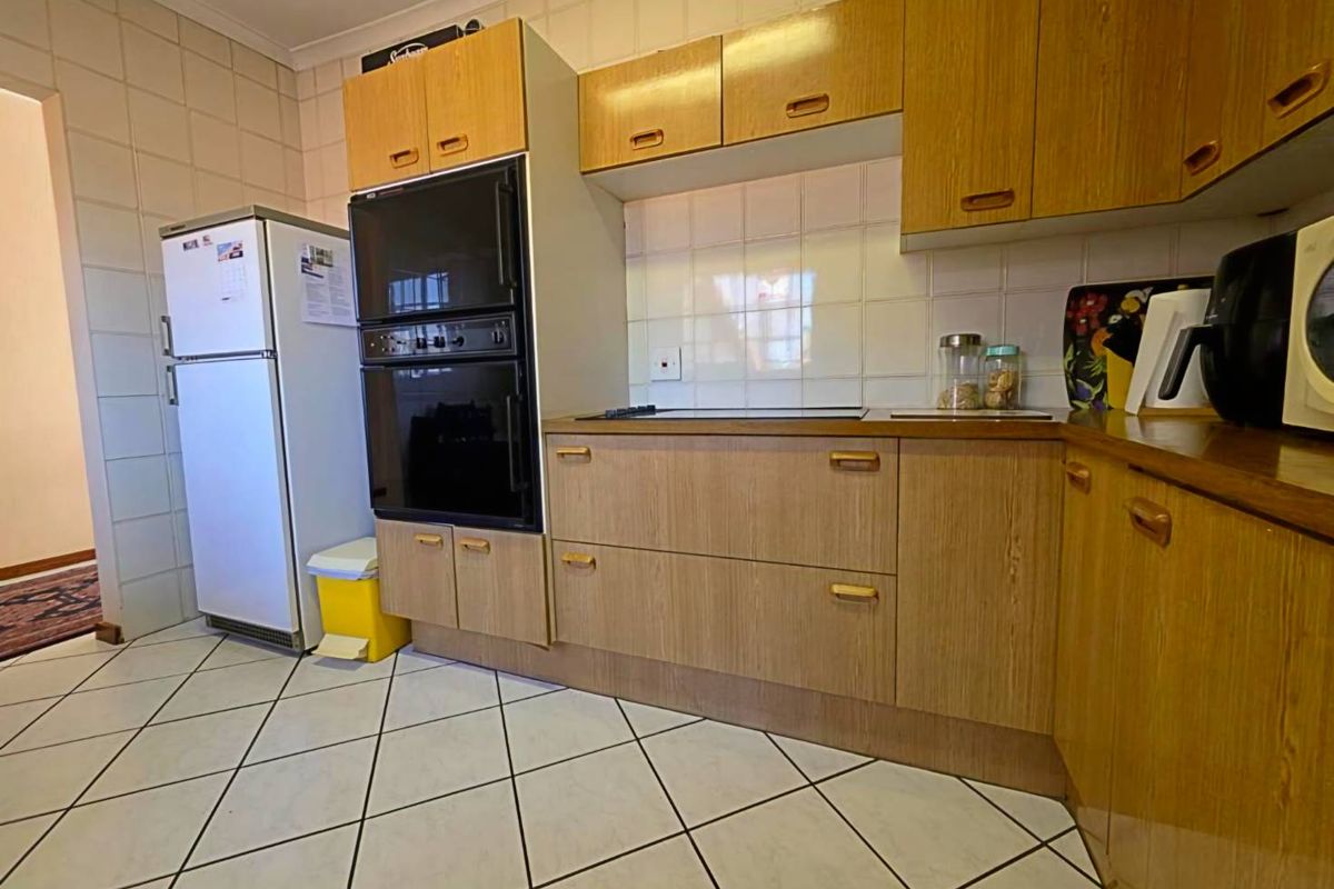 3 Bedroom Townhouse for Sale in New Redruth Alberton - Photo 4