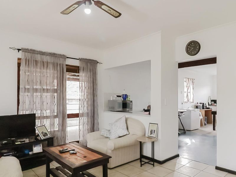 Cosy Home for sale in Sherwood - Photo 2