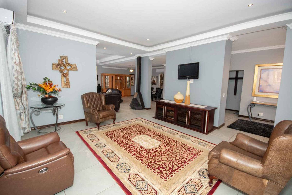 Luxury Living in Meyersdal Nature Estate - Photo 4